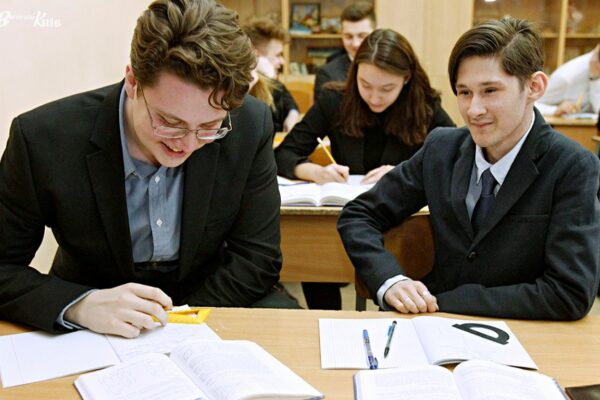 Як обрати майбутню професію: поради для школярів, випускників та абітурієнтів в Україні